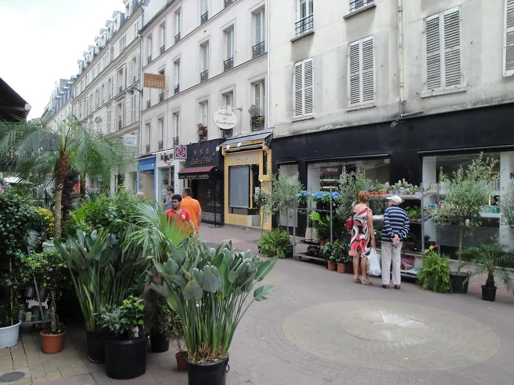 Almeria Garden Apartment Paris Fransa